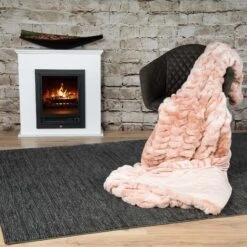 Edle Wohndecke LUXURY In Farbe Pink (rosa) -Heimtextilien Verkauf gmd living edle wohndecke luxury in farbe pink rosa 4