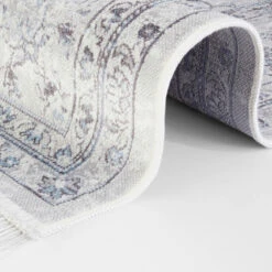 Orientalischer Samt-Teppich Fransen Oriental Vintage Medallion Pastell-Blau -Heimtextilien Verkauf nouristan orientalischer samt teppich fransen oriental vintage medallion pastell blau 2