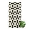 Vinyl-Teppich - Geometrische Fliesenbögen Sand Mit Bordüre In Schwarz -Heimtextilien Verkauf wallart vinyl teppich geometrische fliesenbogen sand mit bordure in schwarz