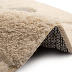 Hochflor Kinderteppich Lion Lucky Creme Grau Schwarz Rund 120 Cm -Heimtextilien Verkauf zala living hochflor kinderteppich lion lucky creme grau schwarz rund 120 cm 1